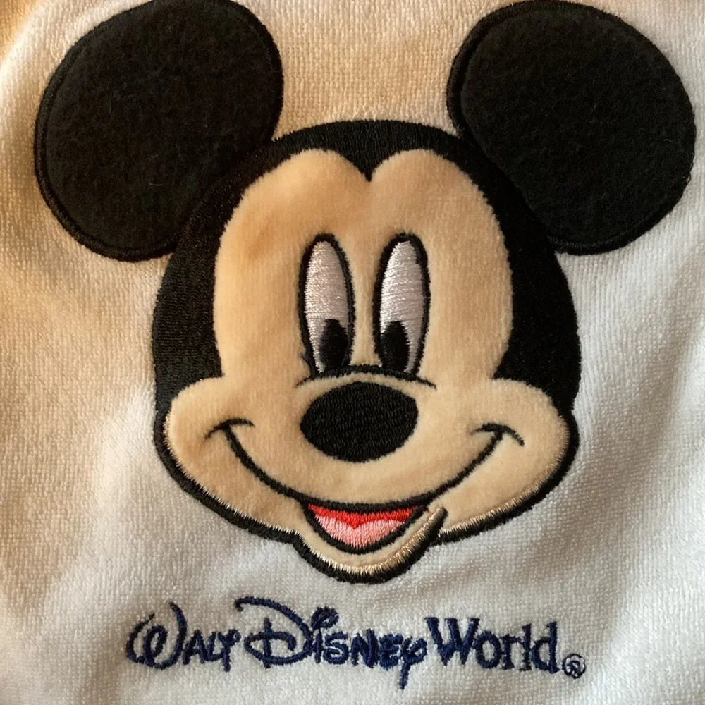 Walt Disney World Parks Baby Bib NWOT